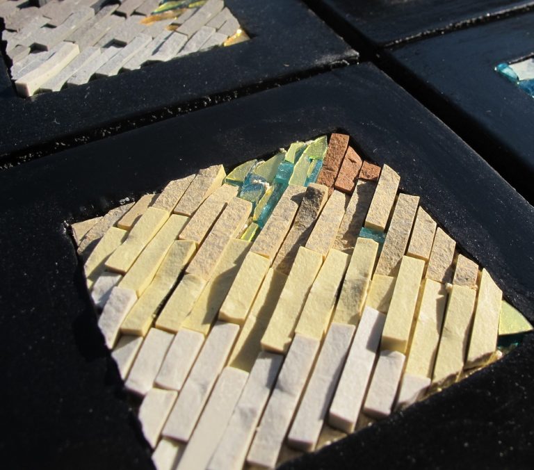 Série de 6 tableaux en grès